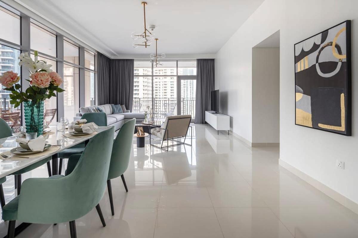 Frank Porter - Boulevard Crescent Dubai Exterior foto